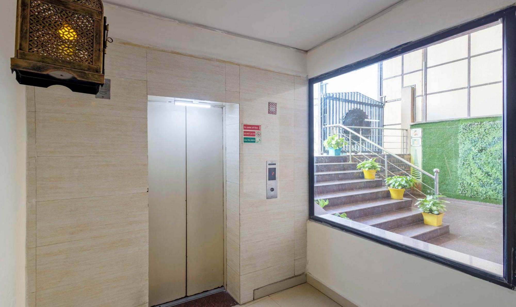 Treebo Maurice Hotel Baddi Екстериор снимка