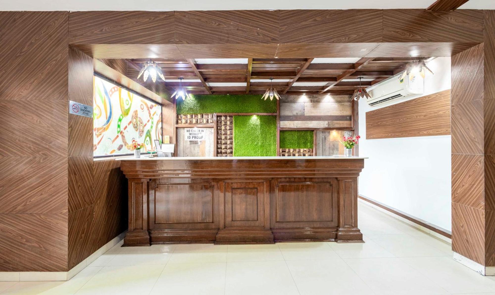 Treebo Maurice Hotel Baddi Екстериор снимка