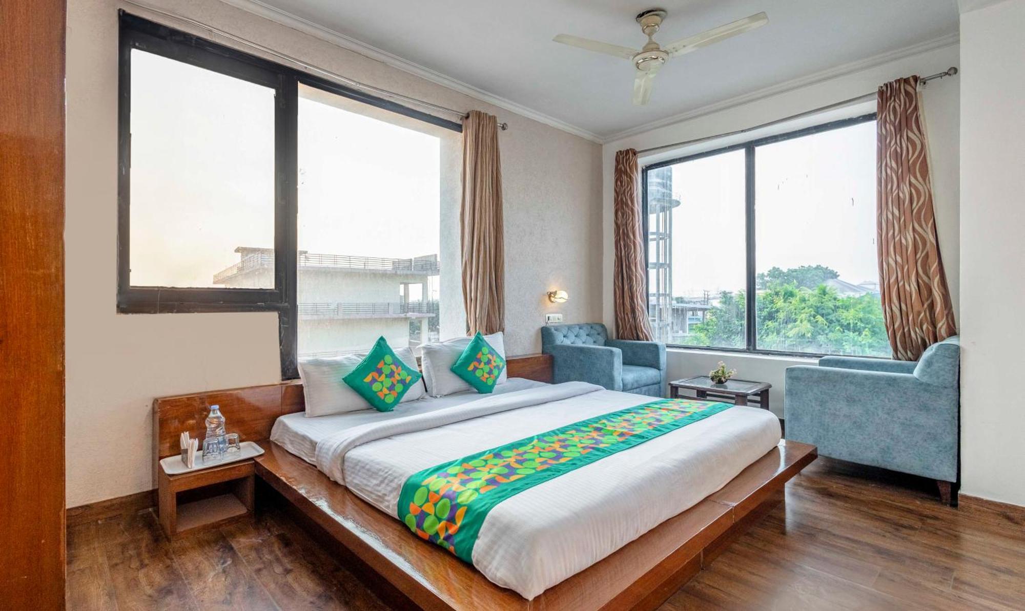 Treebo Maurice Hotel Baddi Екстериор снимка