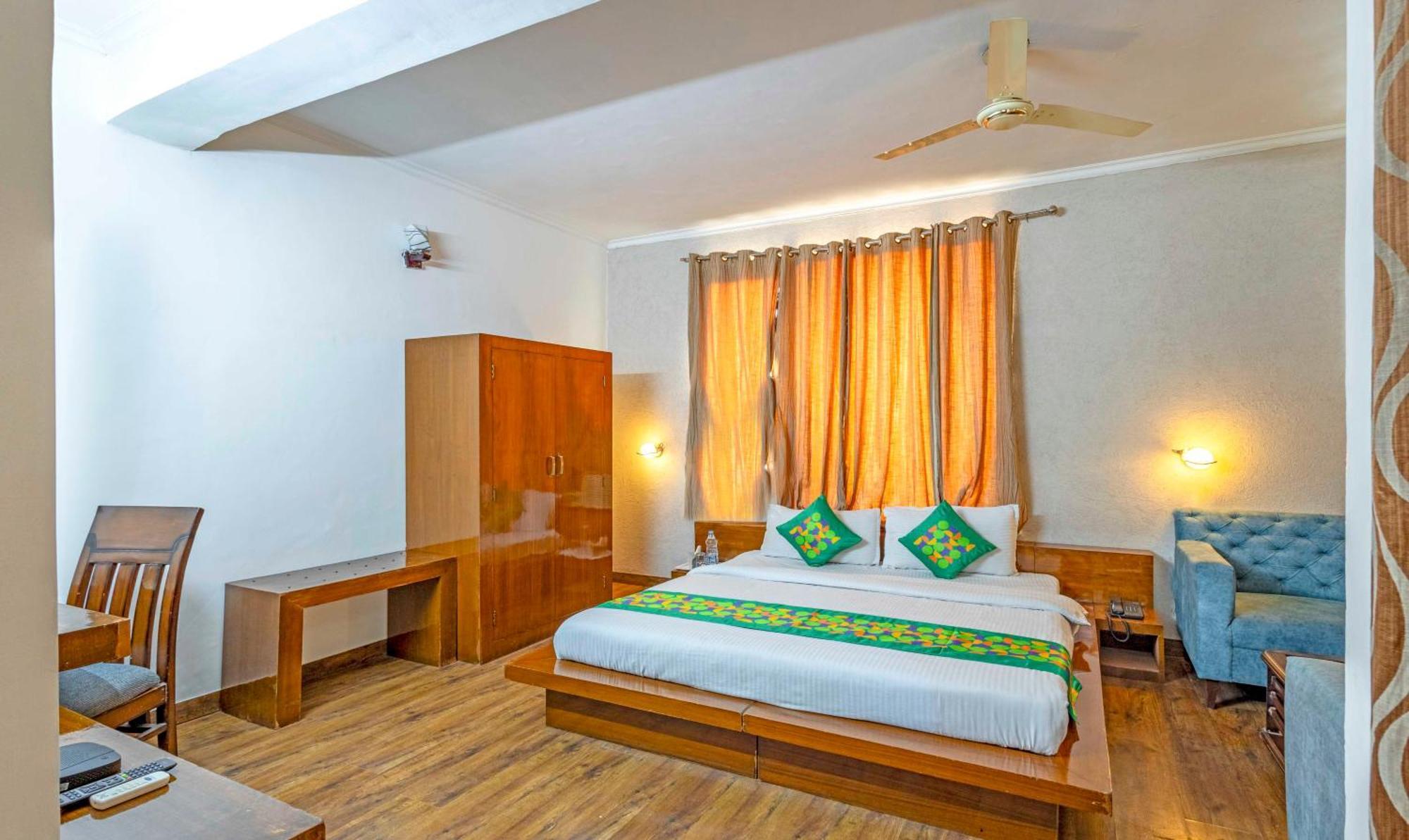 Treebo Maurice Hotel Baddi Екстериор снимка