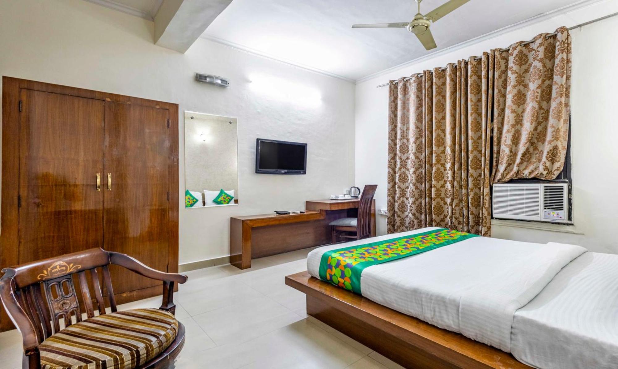 Treebo Maurice Hotel Baddi Екстериор снимка